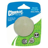 Chuckit Glow In The Dark Ball Small Met deze bal kun je in het donker ook buiten met je hond spelen! Gemakkelijk schoon te maken Stuitert goed Stevige bal Geeft licht in het donker Gemakkelijk schoon te maken