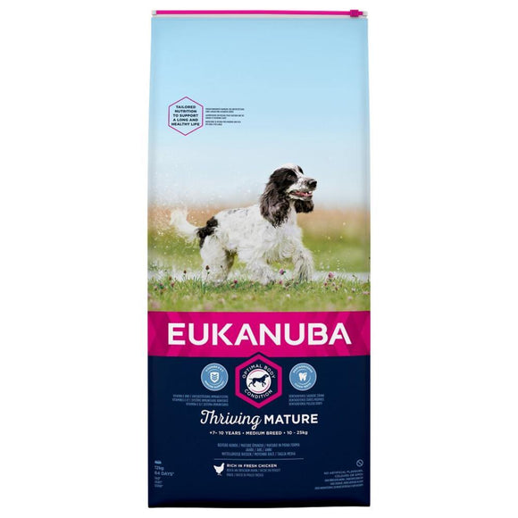 Eukanuba Dog Thriving Mature Medium 12 kg Deze unieke Thriving Mature-variant is speciaal samengesteld om een optimale lichaamsconditie en gezond ouder worden te ondersteunen. Geschikt voor honden van middelgrote rassen van 7 tot 10 jaar. Deze smakelijke brokken zijn rijk aan verse kip.