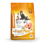 Fokker Kattenvoer Fresh Meat 7 kg is een premium kattenvoeding met verse kip voor volwassen katten. Dit product is graanvrij. Door de combinatie van een droog brokje, waar verse kip aan wordt toegevoegd, aangevuld met o.a. groenten, fruit en kruiden eet jouw kat lekker, gezond én zeer gevarieerd. Premium kattenvoeding 